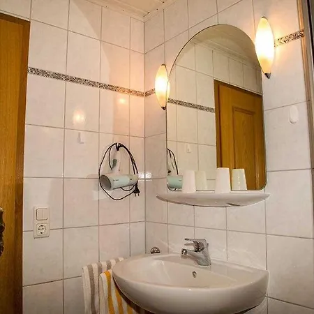Stockinger Hof * روهبولدنغ
